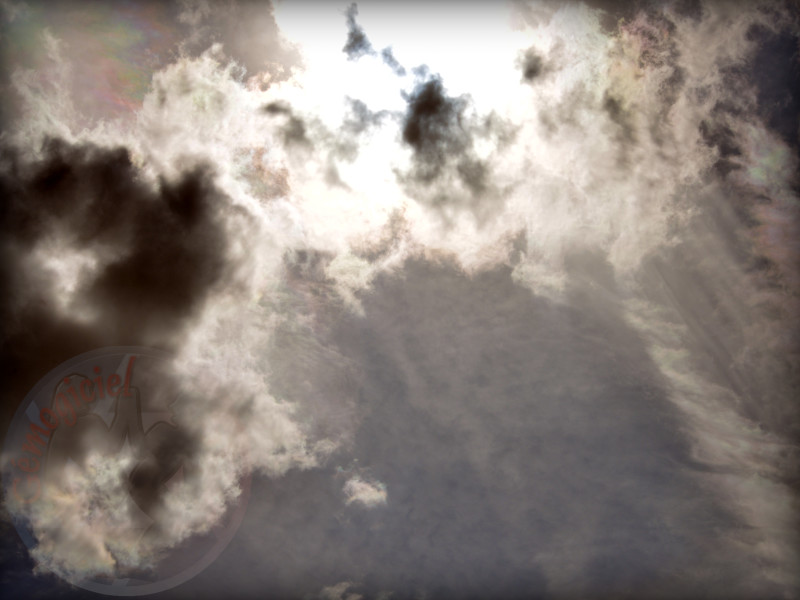 Nuages irisés